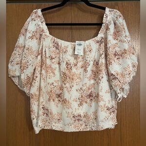 NWT Abercrombie short puff sleeve top